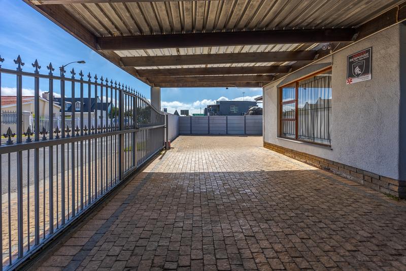 To Let 4 Bedroom Property for Rent in Windsor Park Western Cape